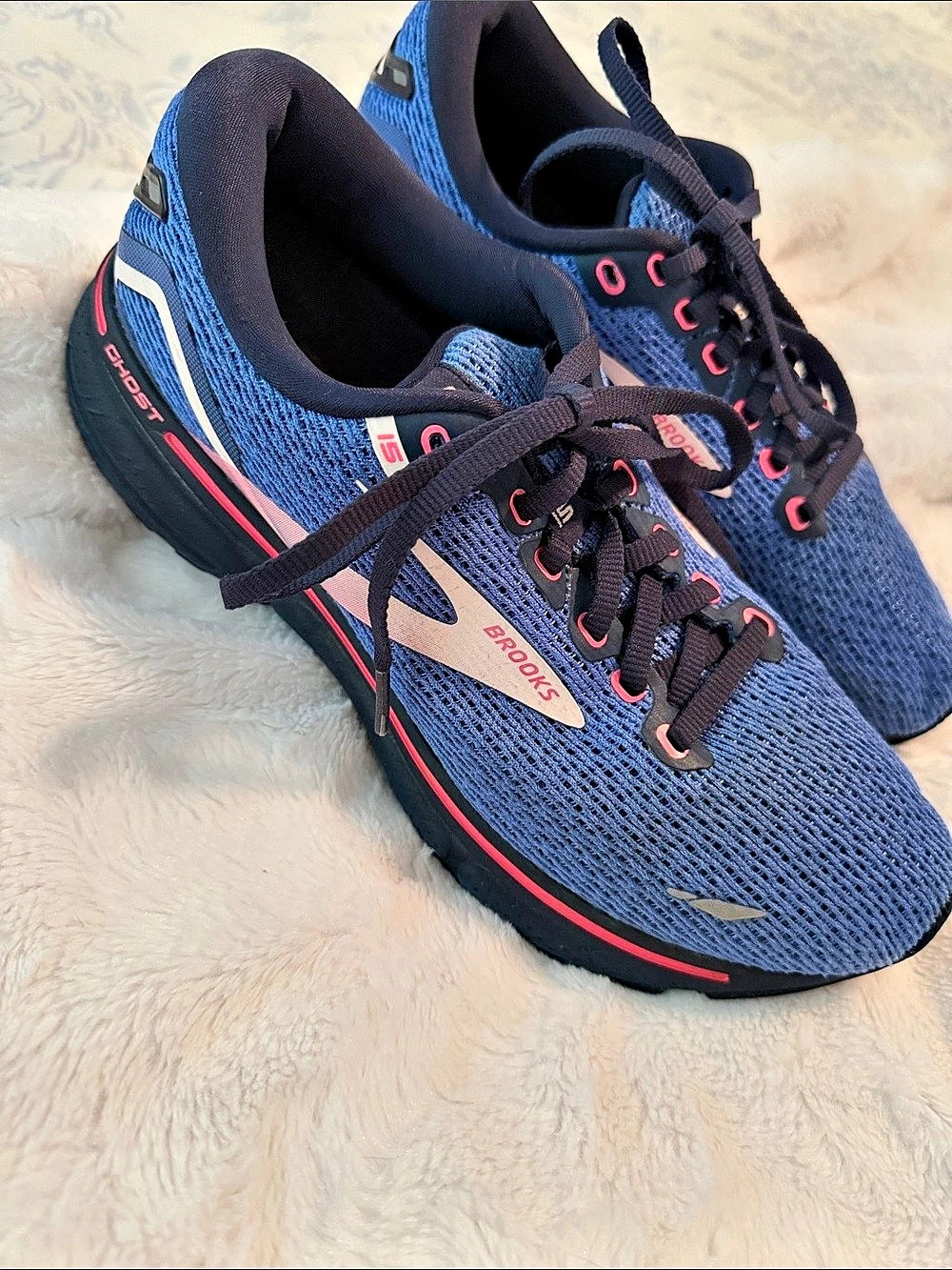 Brooks Ghost 15 Athletic Shoes Blue & Pink US 8.5
